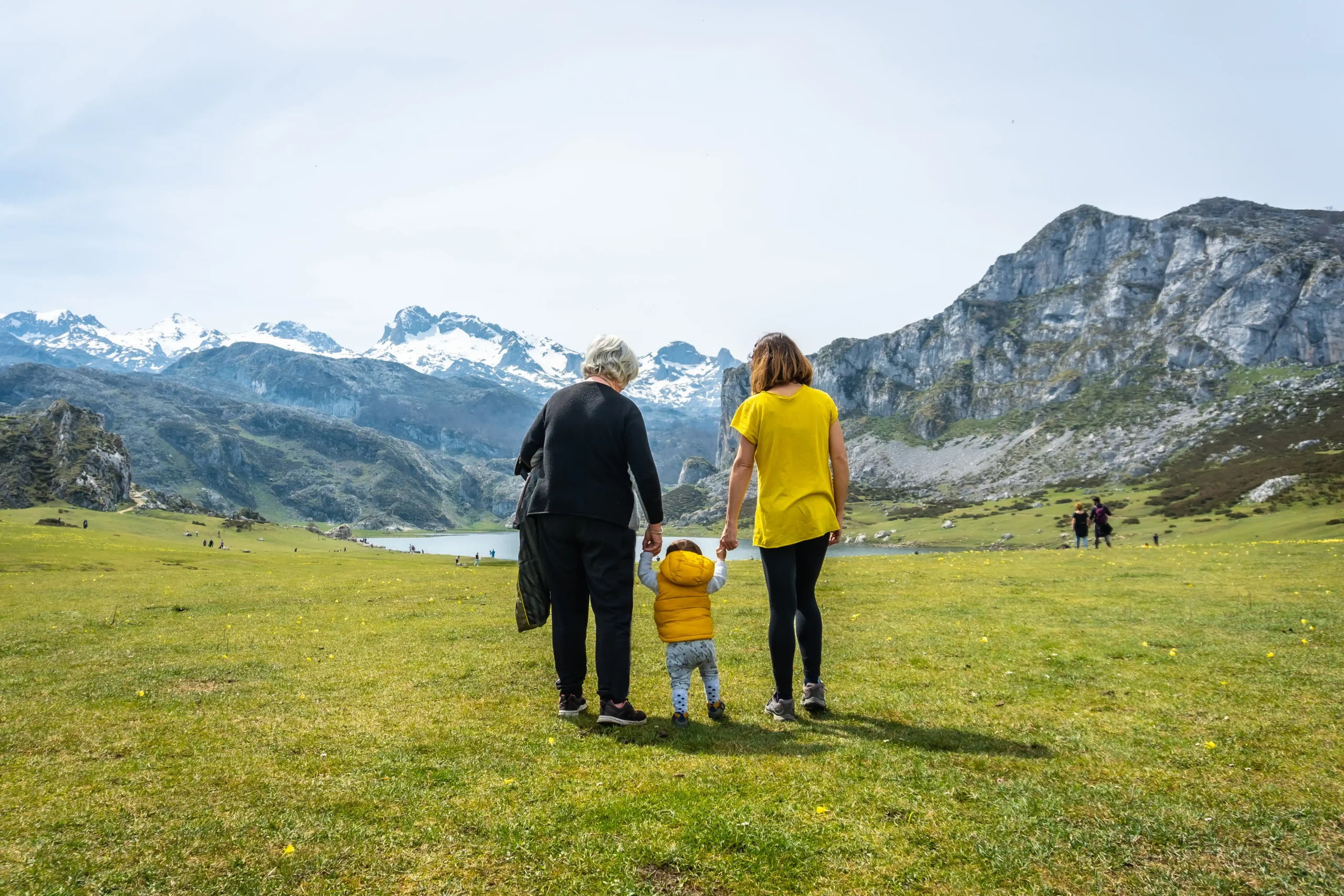 three-generations-visiting-lake-ercina-lakes-covadonga-asturias-spain
